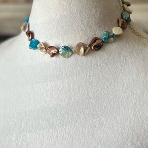 Brown/Turquoise Beaded Necklace in Brown/Turquoise